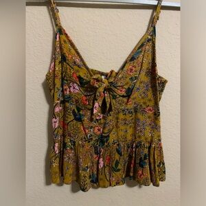 Fall-Colored Tank with keyhole detail.